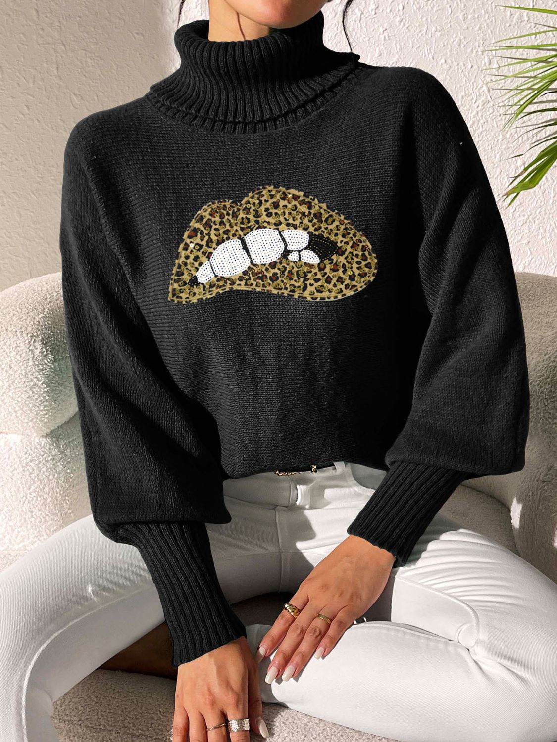 Lip Turtleneck Long Sleeve Sweater