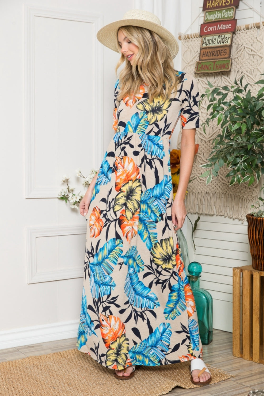 Full Size Printed Round Neck Short Sleeve Maxi Dress