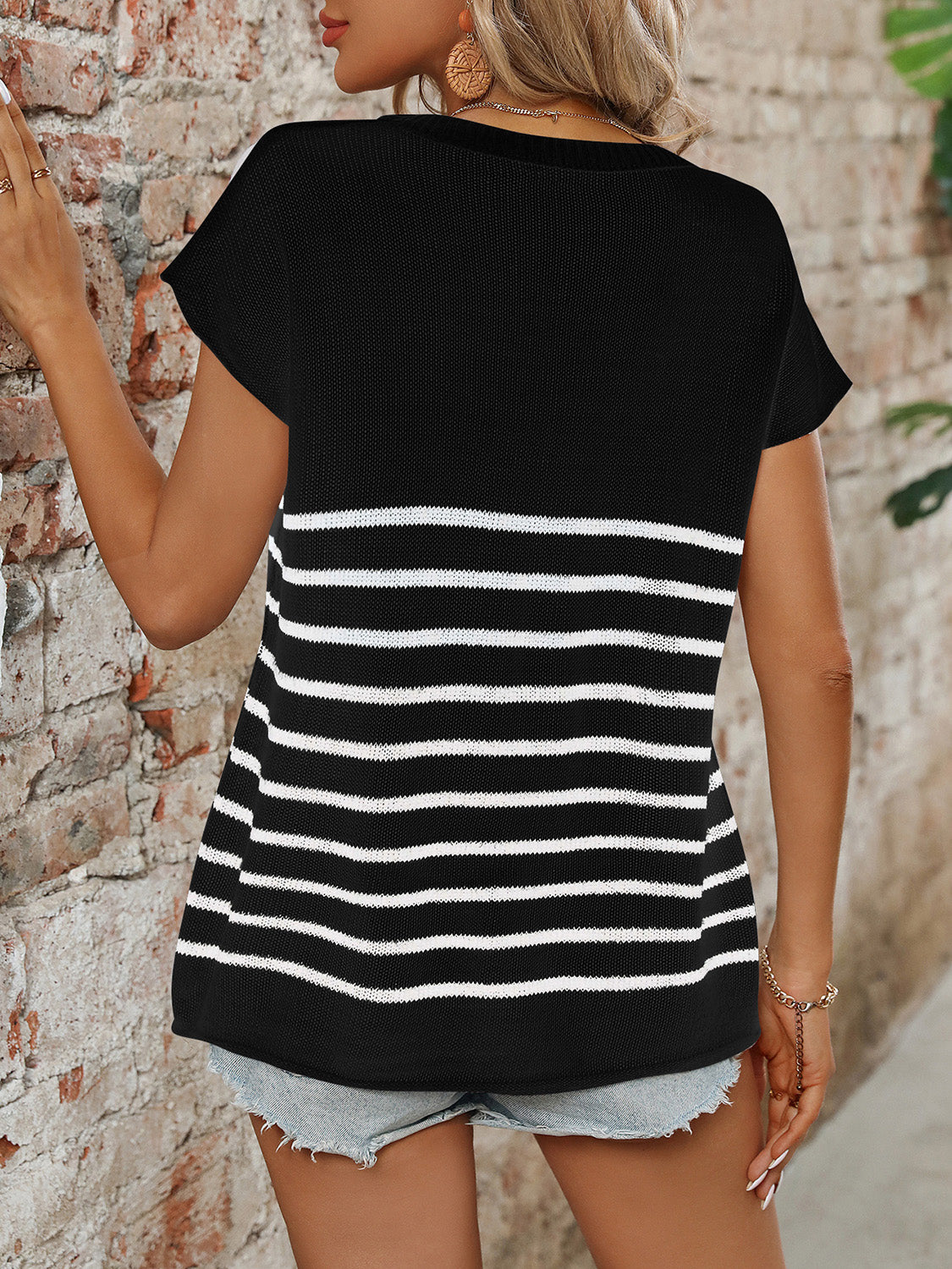 Striped Round Neck Short Sleeve Knit Top