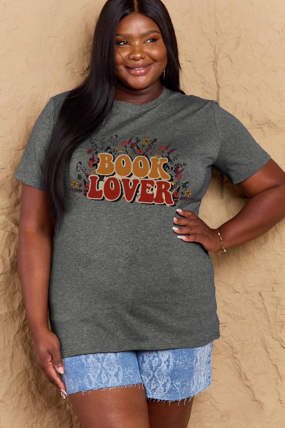 Full Size BOOK LOVER Graphic Cotton Tee