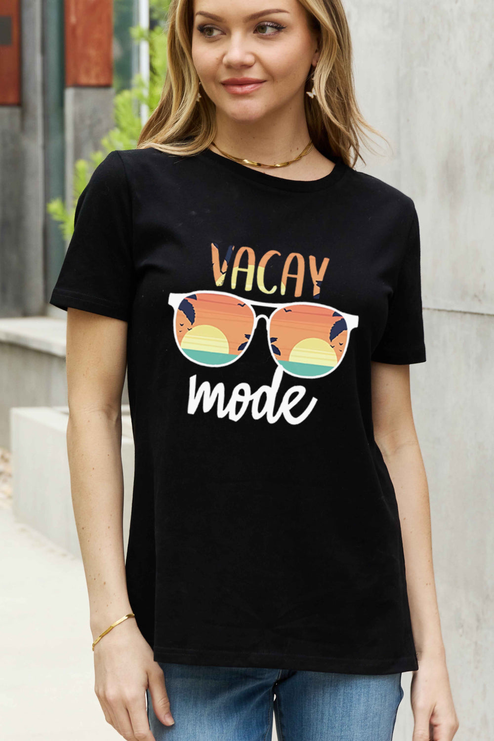 Full Size VACAY MODE Graphic Cotton Tee