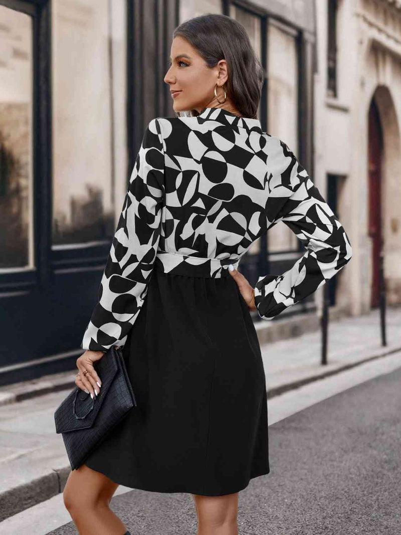 Contrast Notched Tie Front Long Sleeve Dress