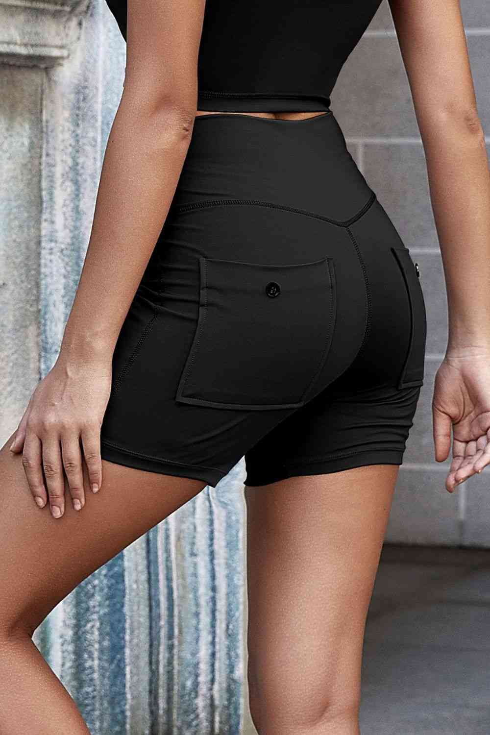 Exposed Seam Decorative Button Yoga Shorts