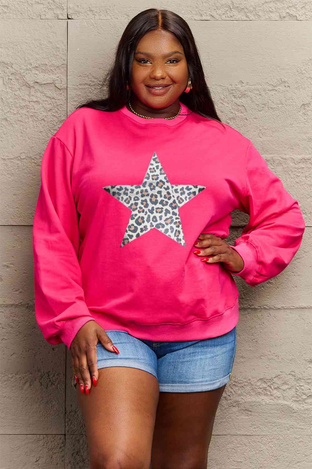 Full Size Leopard Star Graphic Sweatshirt